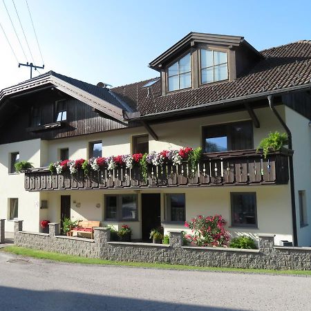 Ferienwohnung Fam Alfons Geiler Heinfels Bagian luar foto